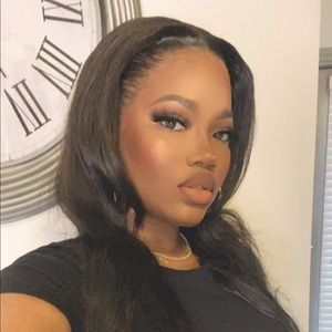 Meet your Posher, Hillary